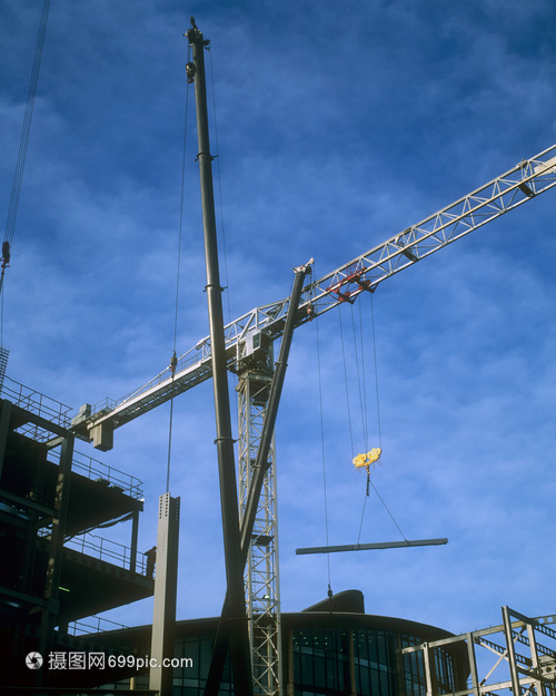 施工現場的起重機